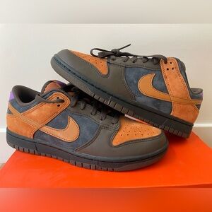 Nike Men's Orange and Black Sneakers